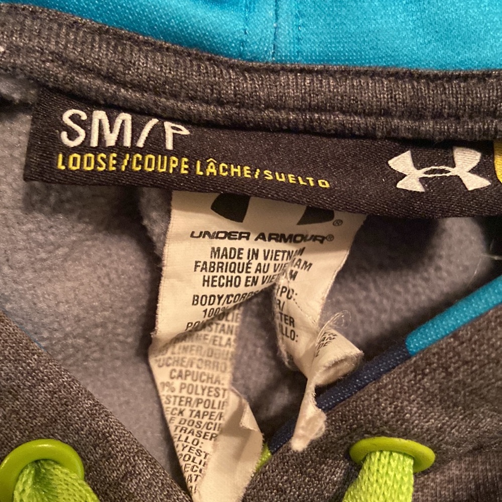 Grey s/m under armor hoodie  good condition - Picture 7 of 7
